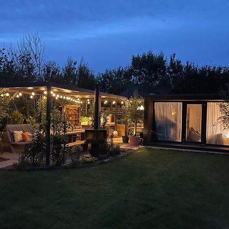 Dragonfly Glamping Spa Retreat Ashford  Buitenkant foto
