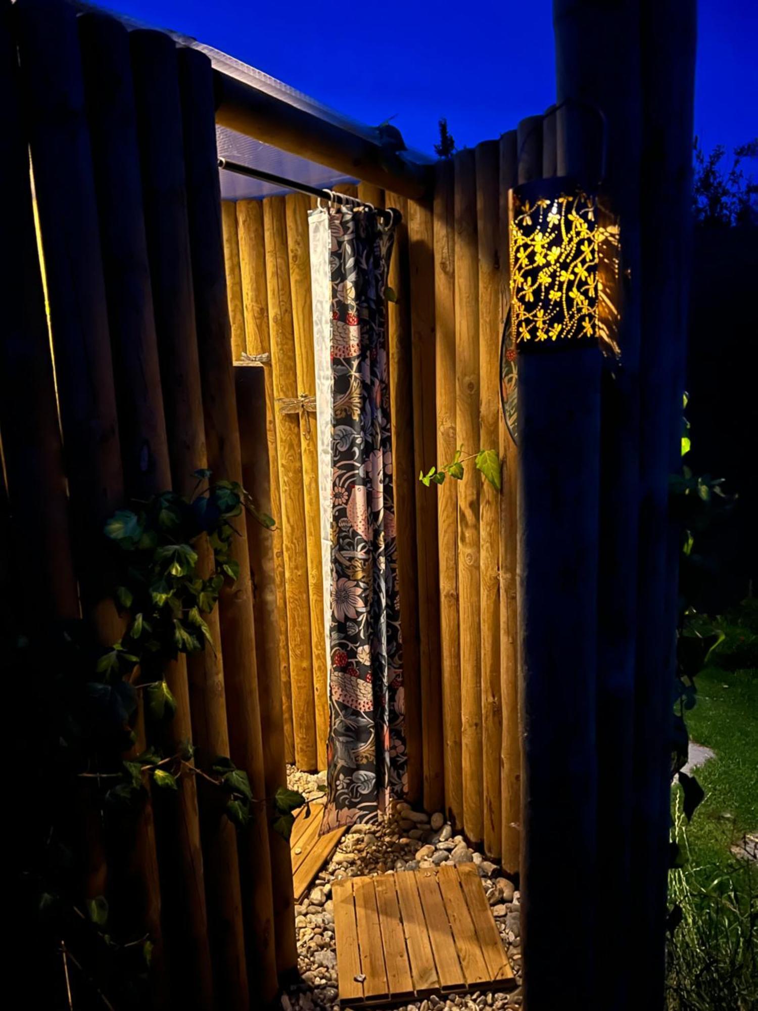 Dragonfly Glamping Spa Retreat Ashford  Buitenkant foto